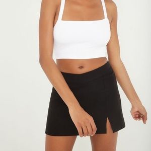 Garage mini v waist skort in size medium